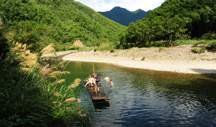 安徽泾县月亮湾风景区漂流 皮划艇竹筏漂流 宣城泾县旅游景点预订