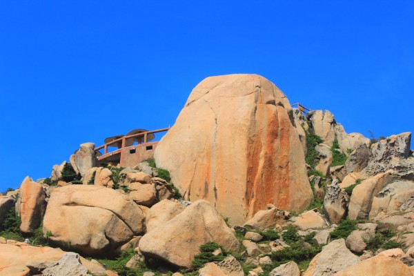 花岗岩球状风化地貌_风化作用_风力侵蚀地貌_花岗岩地貌_视安网