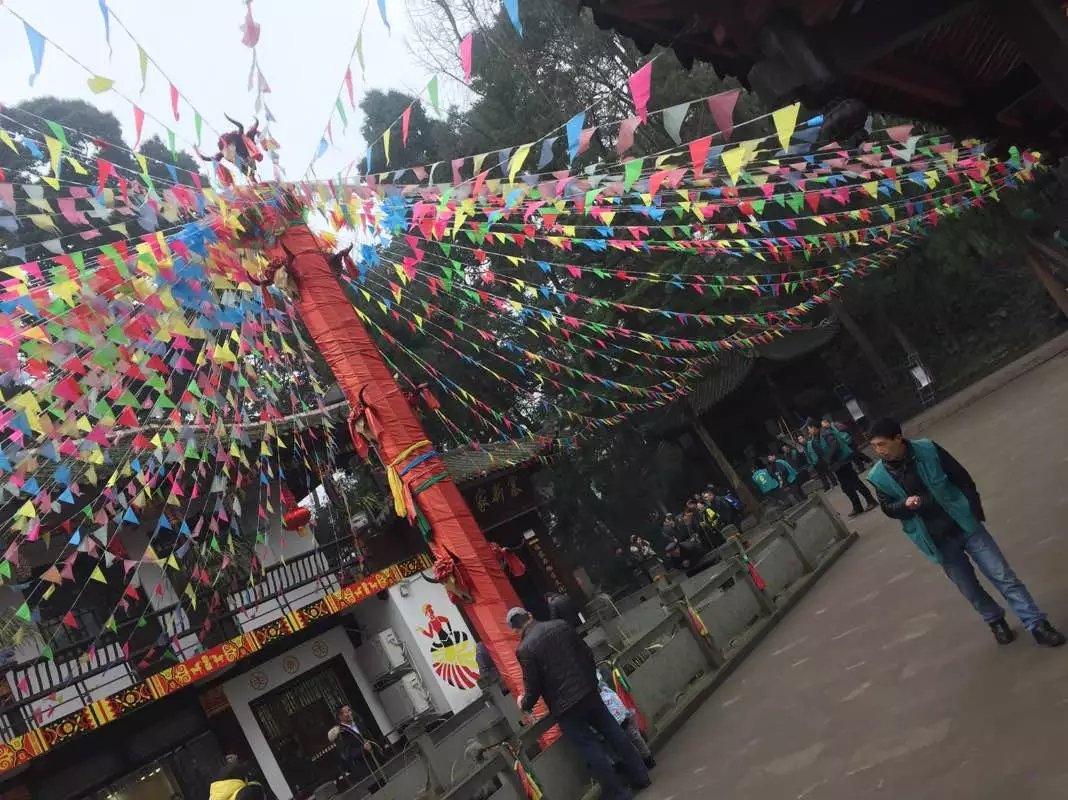 峨眉山市有多少人口_130亿助峨眉山再现辉煌,引领四川旅游产业发展新风向