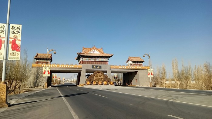 4月底5月初的青海穿什么衣服呢,气温怎么样呢