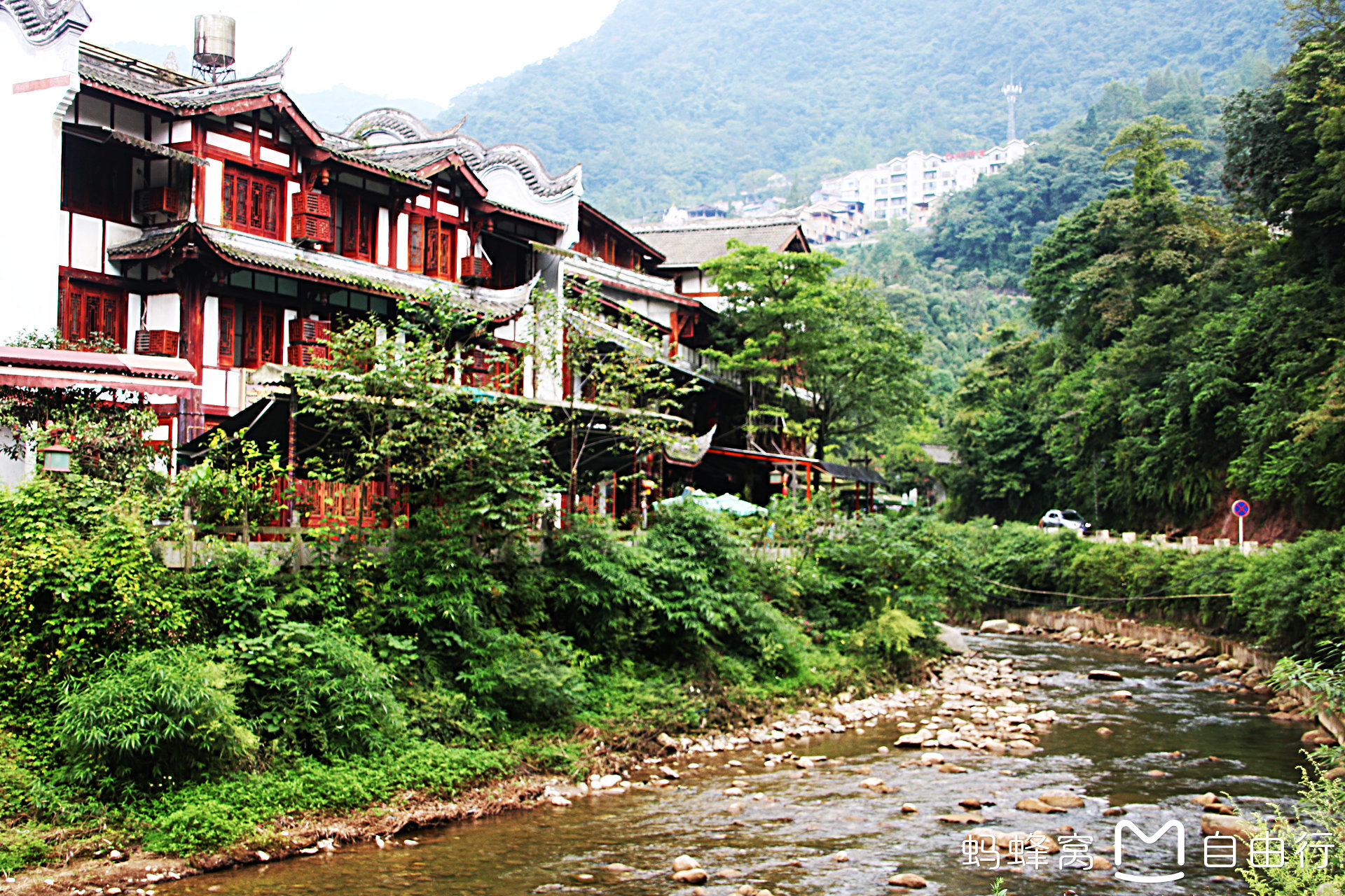 青城山后山的第一景点------泰安古镇 悠久千年佛教寺庙------泰安寺