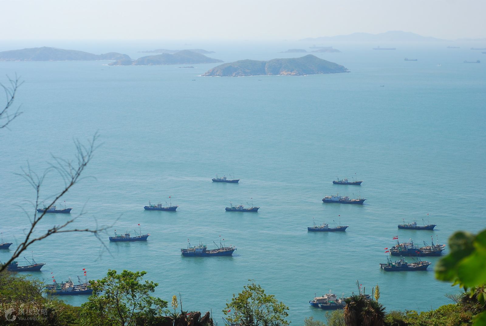 “人不多，花钱少，好玩，还交通方便”的旅行地，到底存在吗？还是这只是一个可笑的伪...