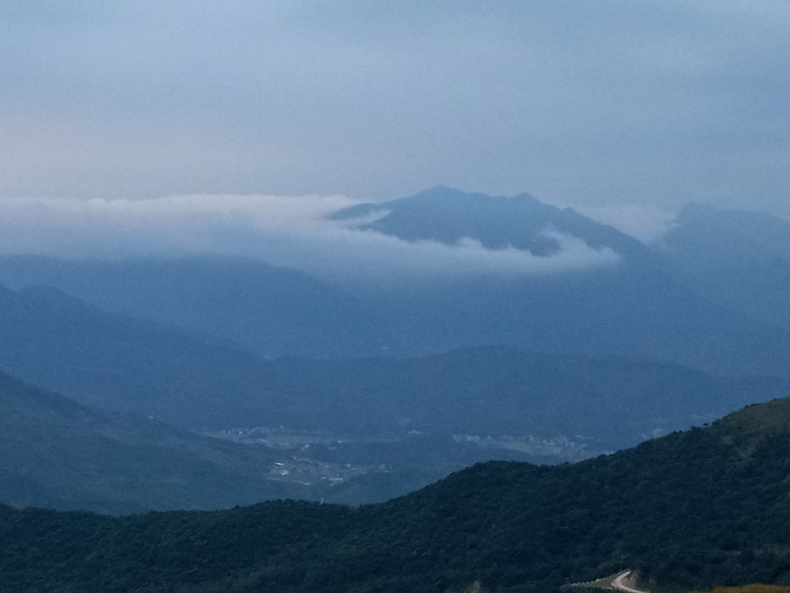 2018-10-10 浮山岭老云田新泳池 根子镇红荔阁中华红