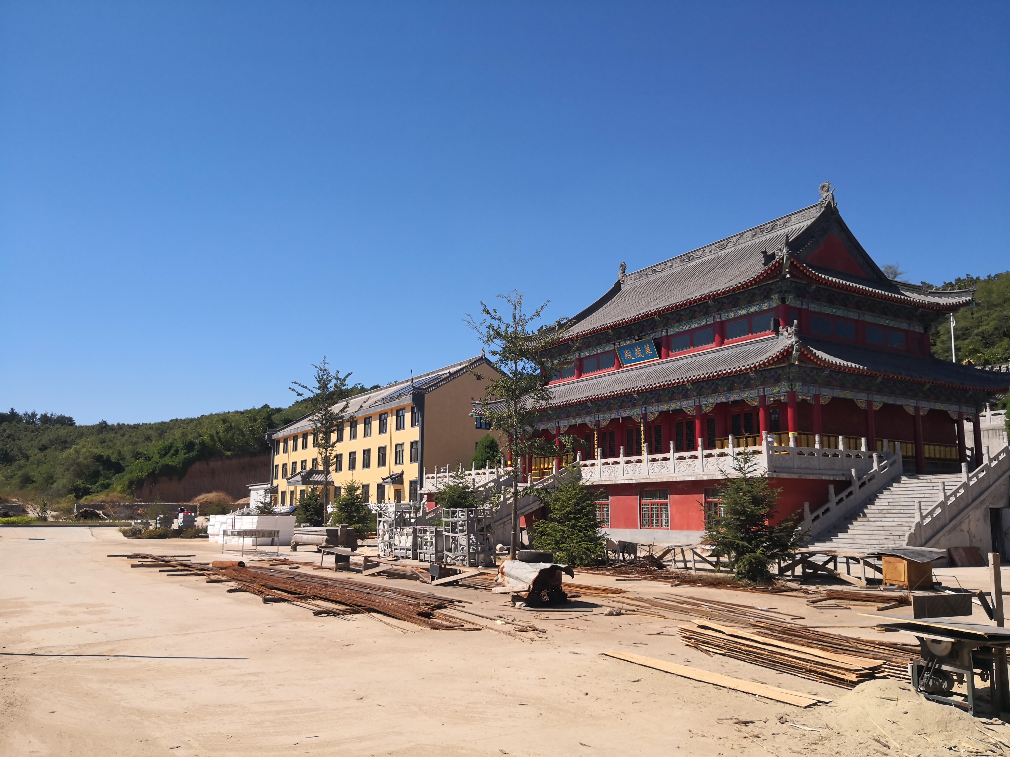 龙凤寺周边酒店 龙凤寺 地址:大连市庄河市光明山