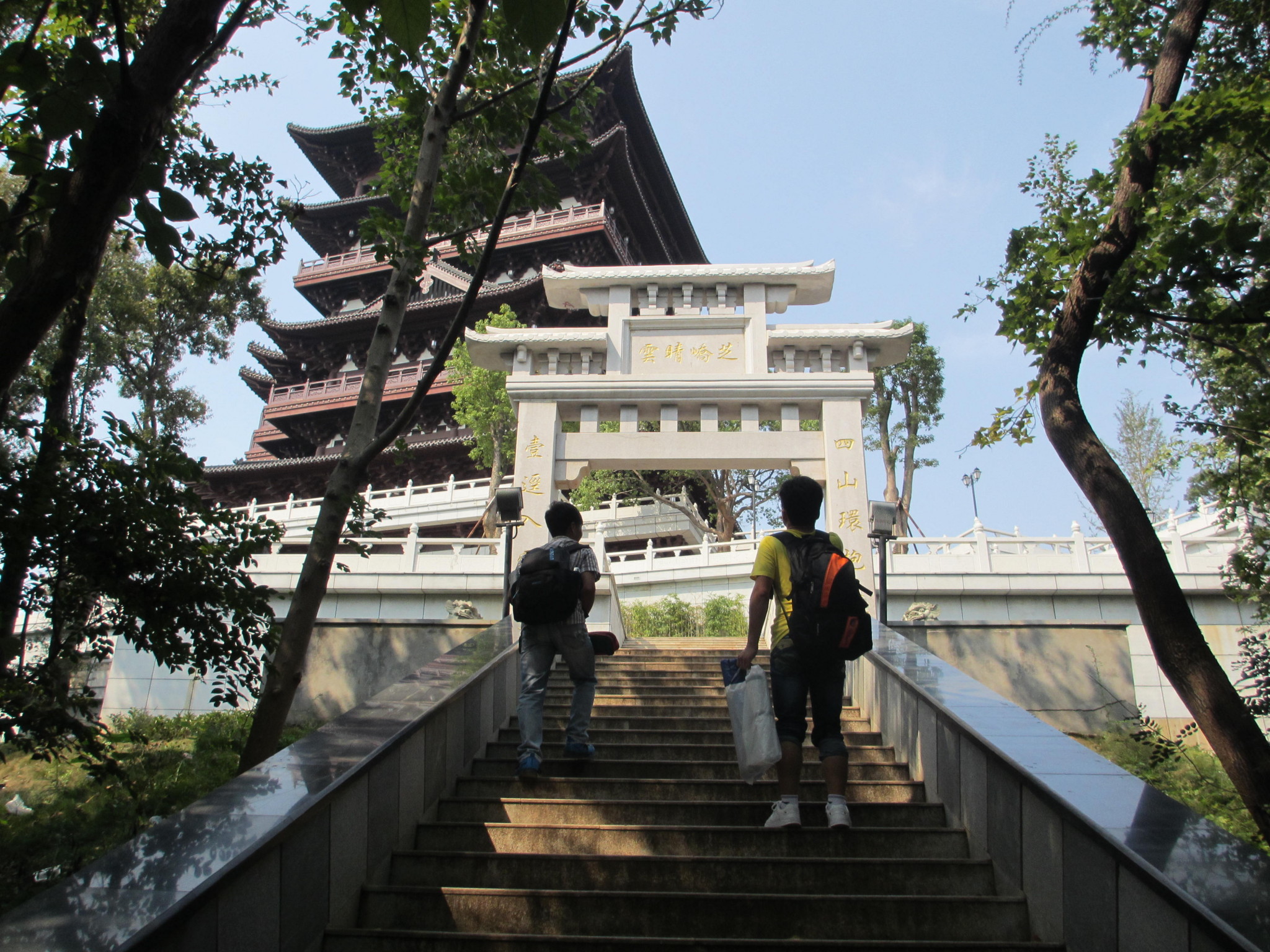 鄱阳县城人口_航拍县城.供图:腾讯拍客小柯-江西鄱阳县一河堤溃口 已安全转移(2)