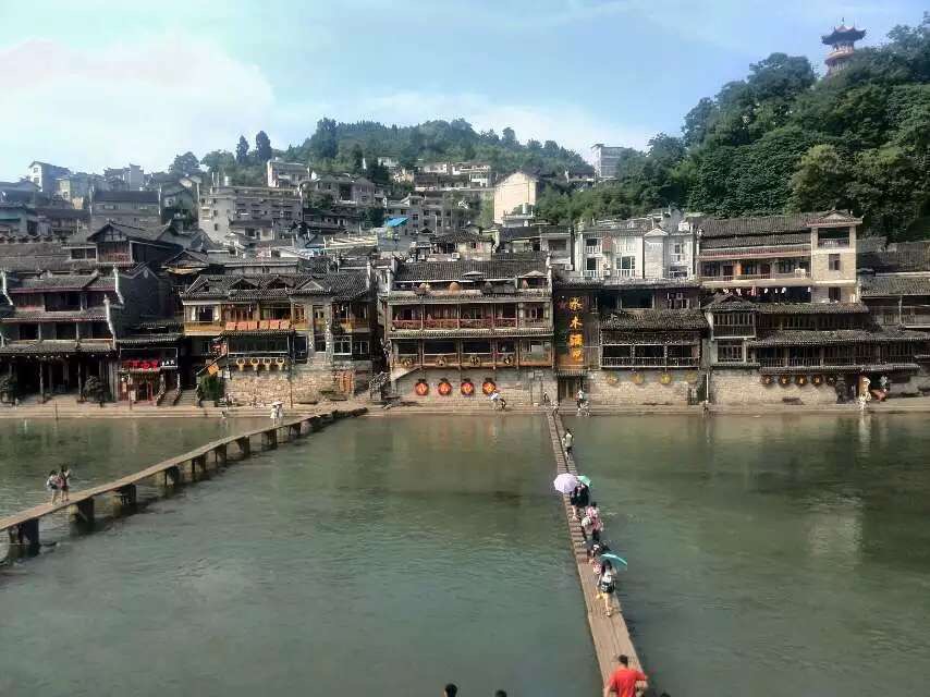 五千人口_上下五千年手抄报(2)