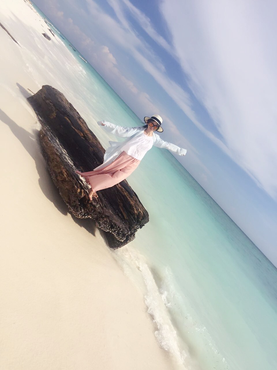穿着汉服去旅行之六月盛夏,不如去海边晒脱皮