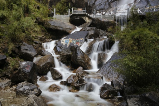 拉萨+林芝+日喀则+珠峰+纳木错11天10晚游(西