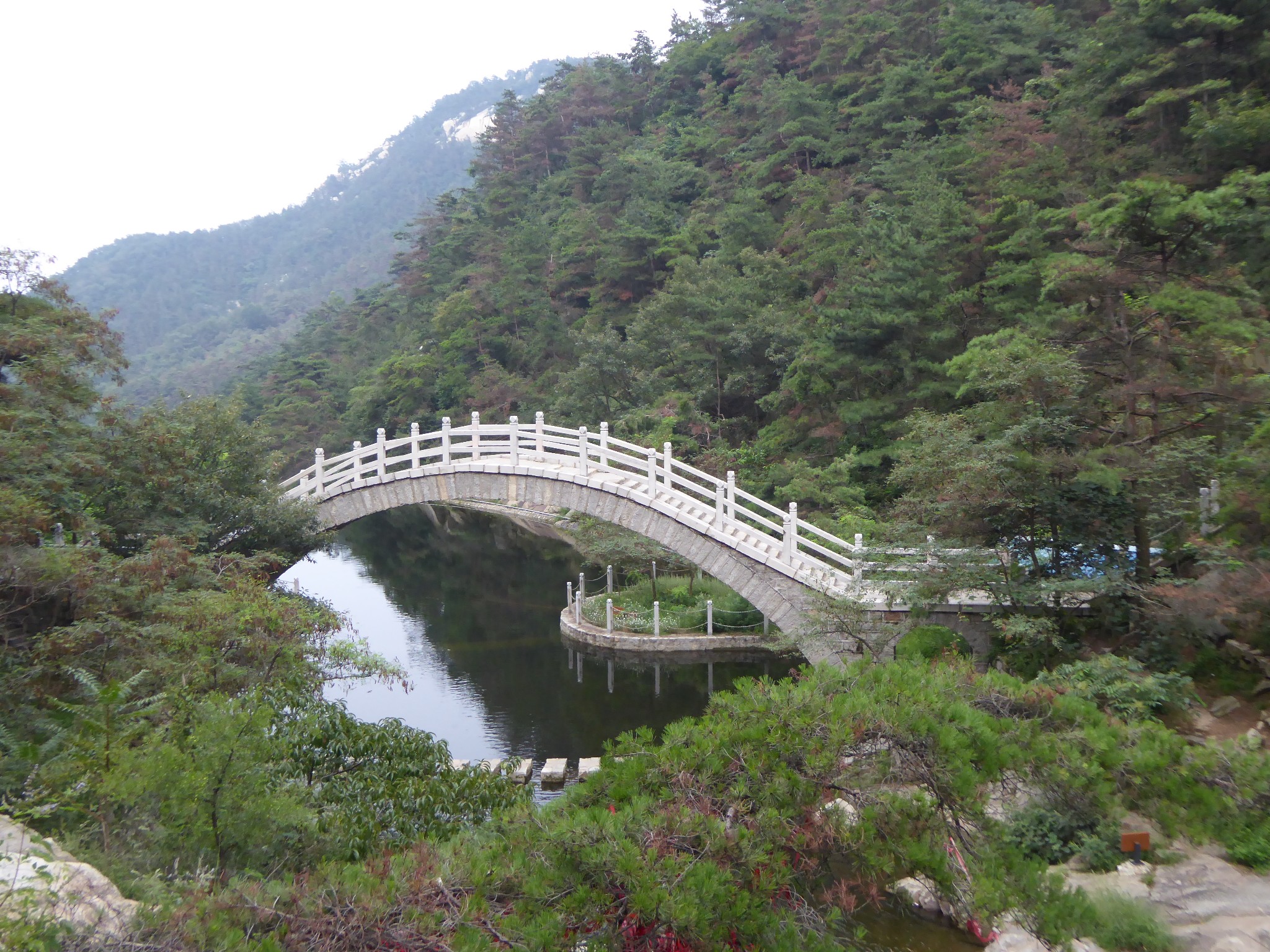 "天然氧吧,沂蒙福地,颐养蒙山",沂蒙好风光,游蒙山云蒙景区,登大小云