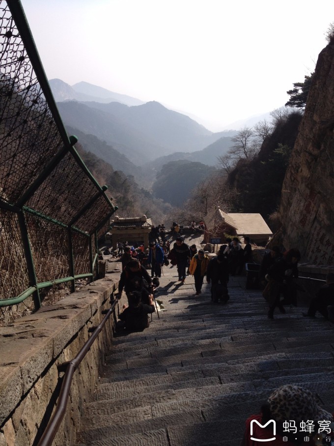 爬到泰山顶要多长时间