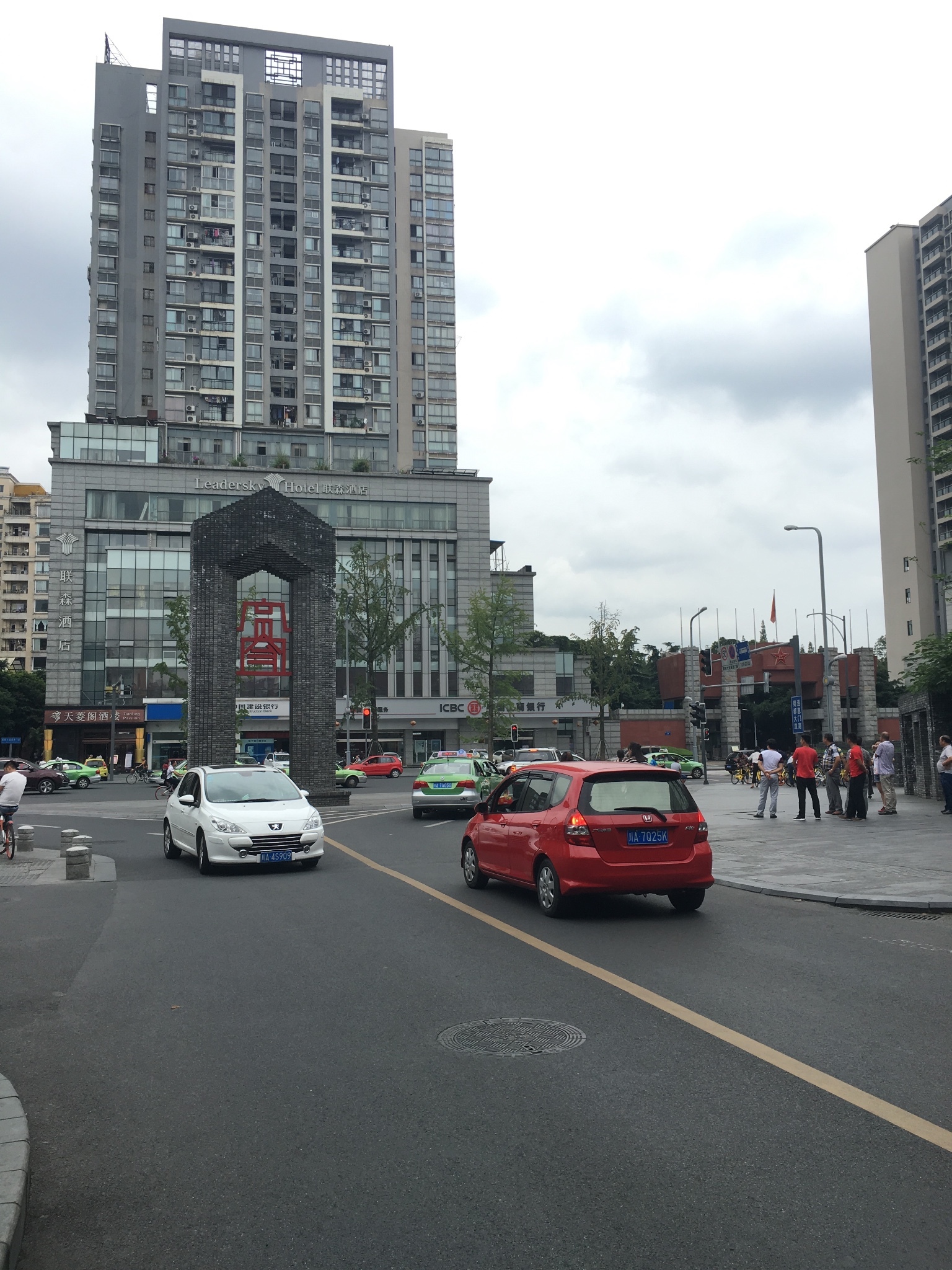 成都小龙坎人均消费_成都小龙坎火锅店图片(3)