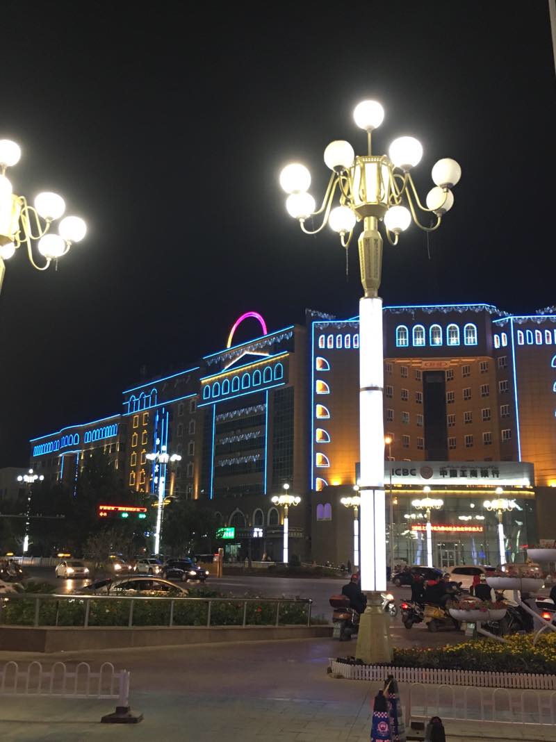喀什人均_喀什古城图片(2)