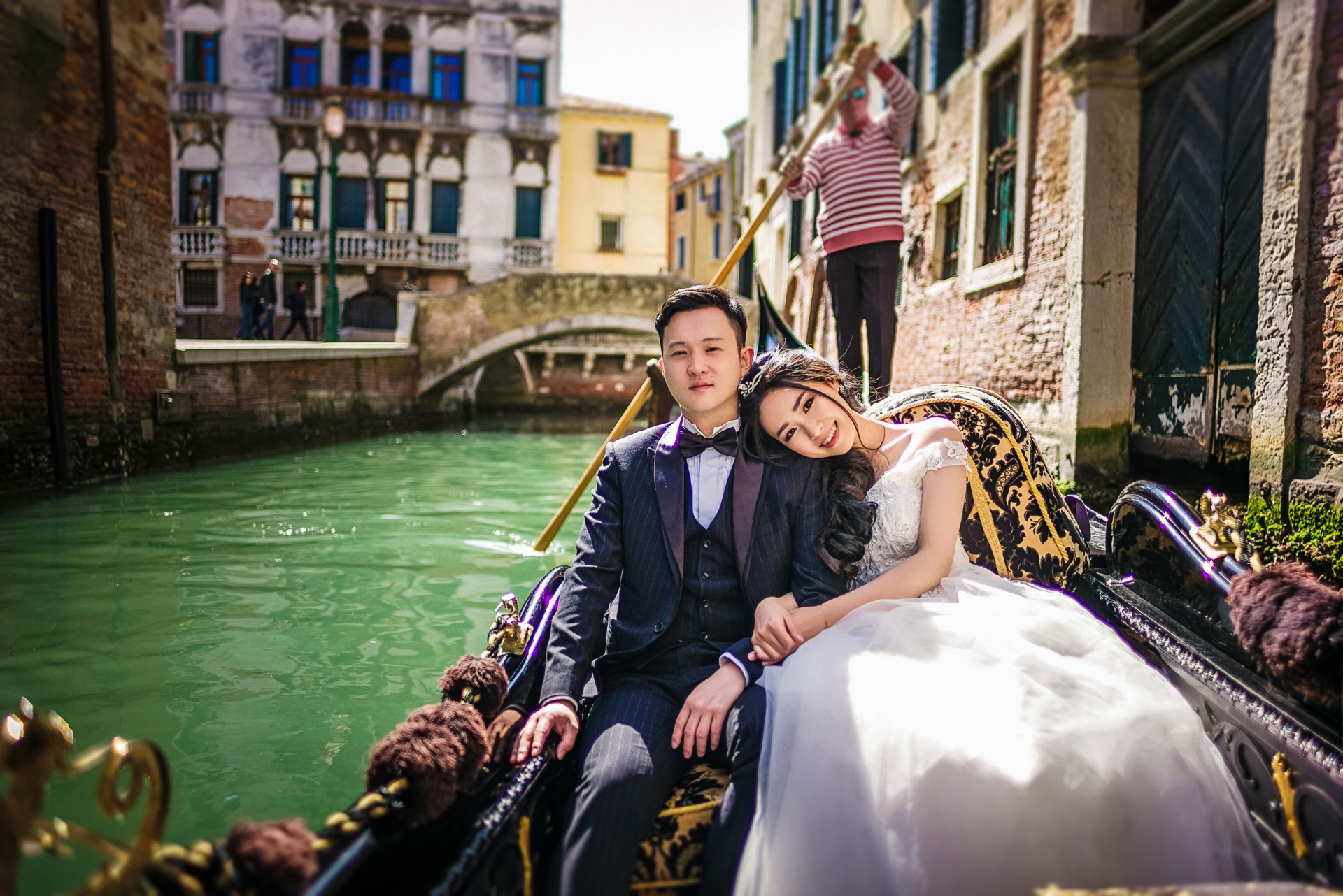 威尼斯婚纱_威尼斯的小艇