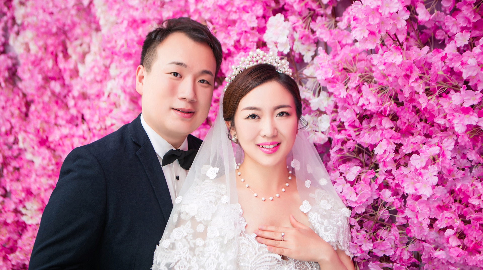 陪室友老婆试婚纱小说_动漫婚纱情侣头像(3)