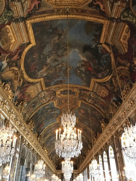 凡尔赛什么意思视频 wKgBZ1pBA9iATPJiAA5JN2RWghI18.jpeg?imageView2%2F2%2Fw%2F600%2Fh%2F600%2Fq%2F90