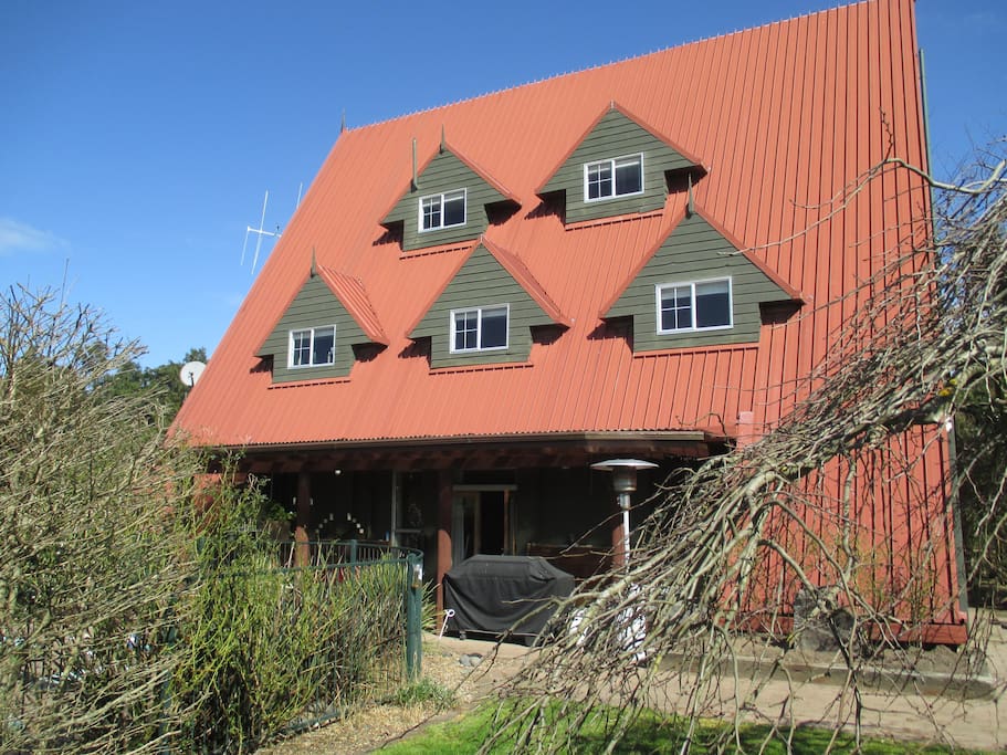 refreshing country escape on the edge of town