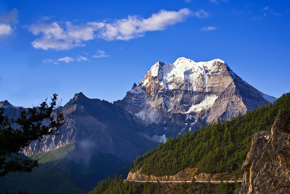 wKgBZ1iqVBCAJWdIAAkoqnL8ThI48.jpeg?imageView2%2F2%2Fw%2F600%2Fq%2F90%7CimageMogr2%2Fstrip%2Fquality%2F90