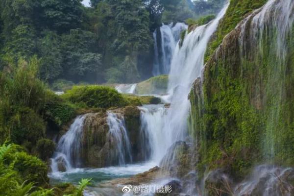 跨国瀑布风光 wKgBZ1oc0LWAcvCQAADGNExZgJ460.jpeg?imageView2%2F2%2Fw%2F600%2Fh%2F600%2Fq%2F90