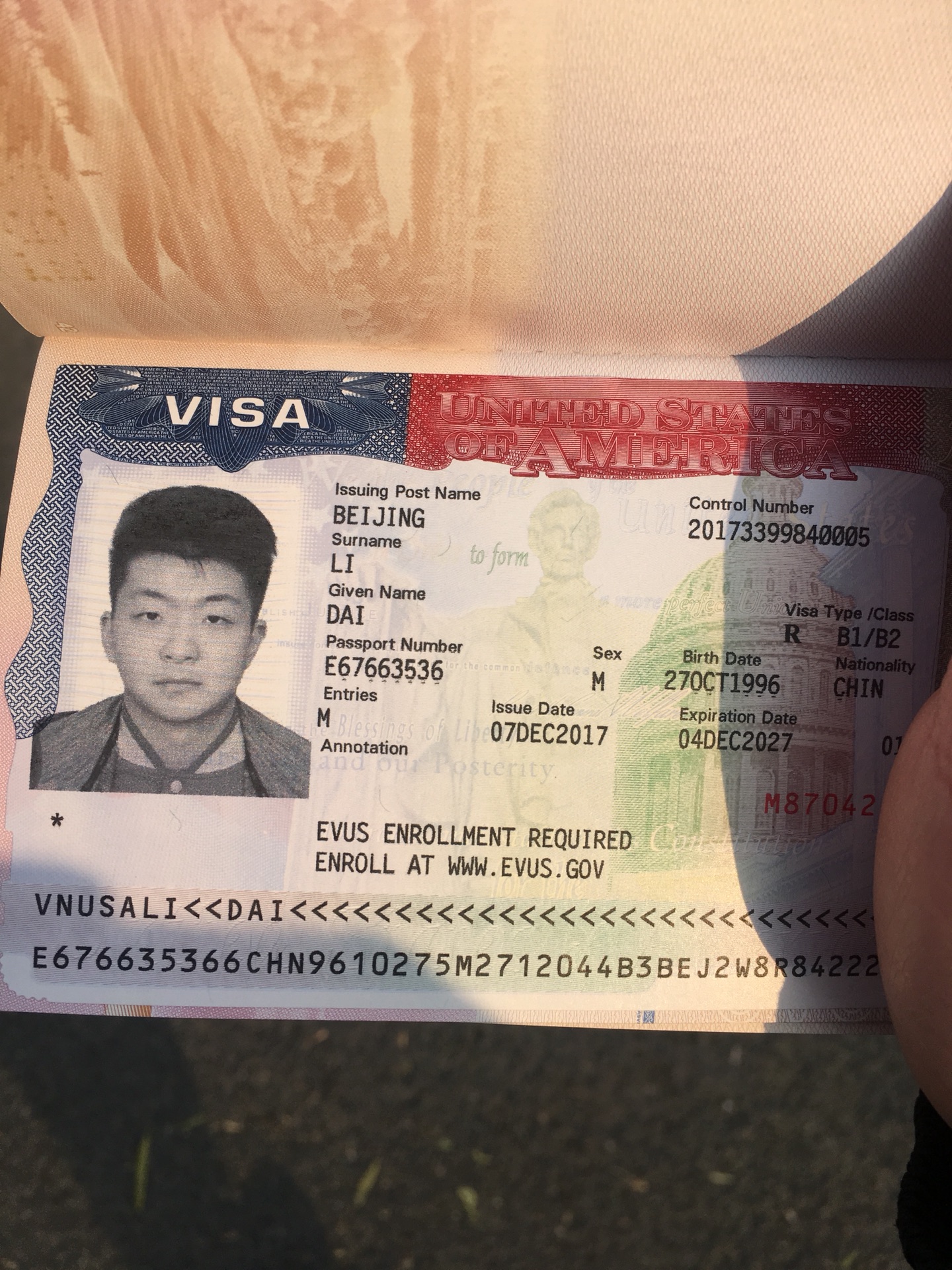 【美国图片】美国商务签(B1\/B2)大学生,白本护