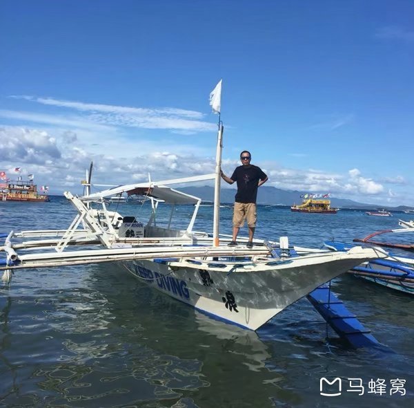 海豚湾在哪里 wKgBEFq7nbuAAXJHAAEImsGA73Q47.jpeg?imageView2%2F2%2Fw%2F600%2Fh%2F600%2Fq%2F90