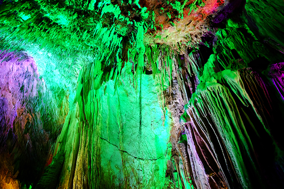 周末自驾清远神峰关地心裂谷漂流!