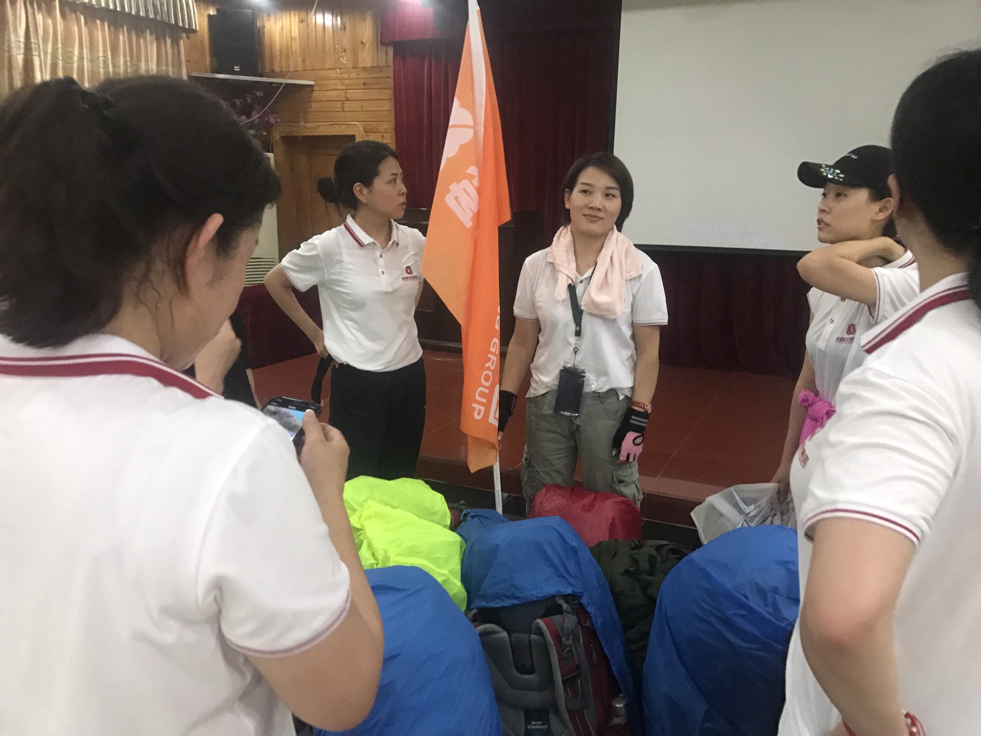 5人口号组_沙雕闺蜜5人组头像