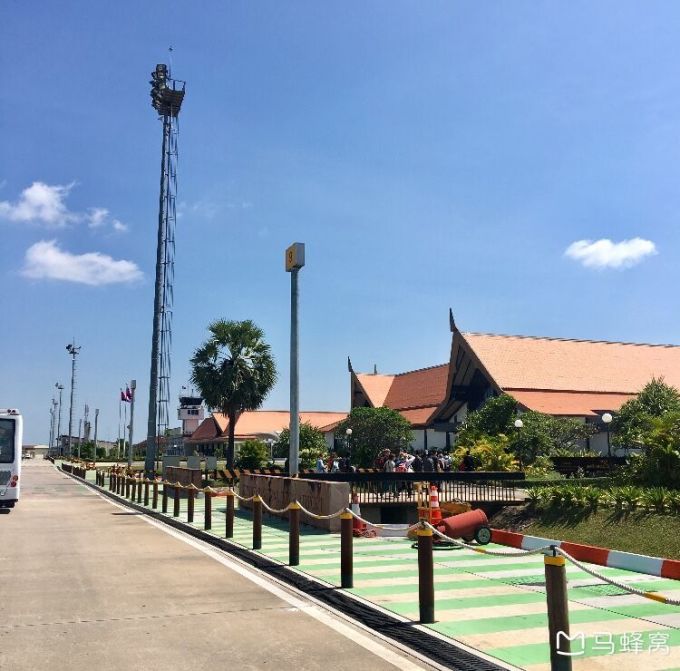 大疆怎么拍校园场景 wKgBEFq090yAbz2_AAGE54xyzK428.jpeg?imageView2%2F2%2Fw%2F680%2Fq%2F90%7CimageMogr2%2Fstrip%2Fquality%2F90