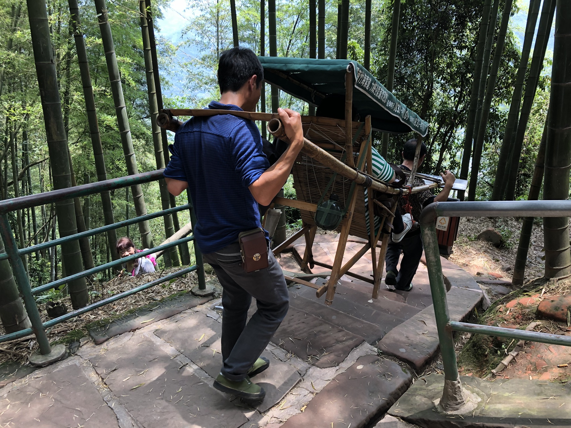 wKgBEFr4cJSAOxEhABEia3bmf3Q88.jpeg?imageView2%2F2%2Fw%2F600%2Fh%2F600%2Fq%2F90