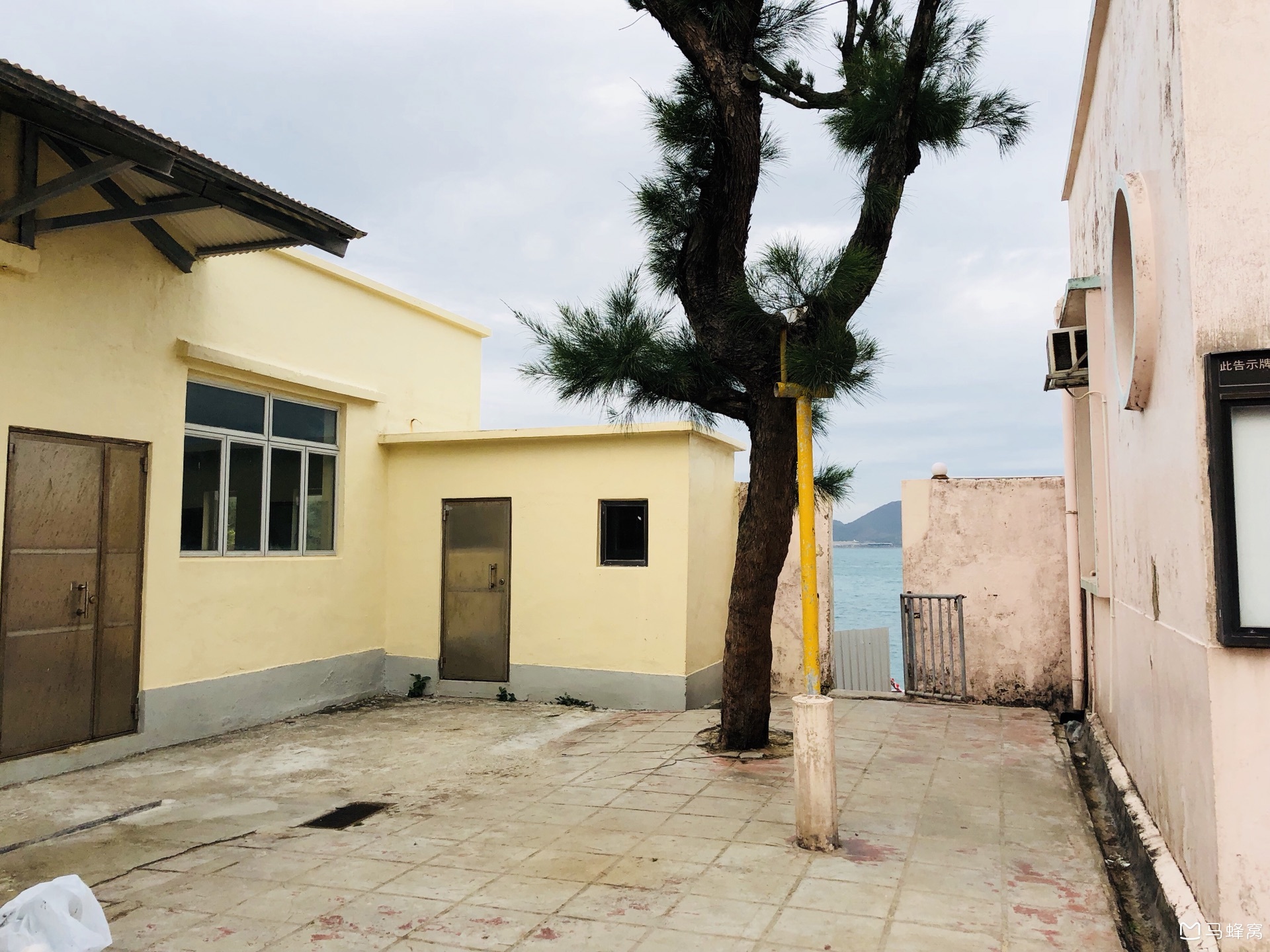 听说"喜剧之王"里的石澳取景地被台风吹毁了,还有必要去吗?