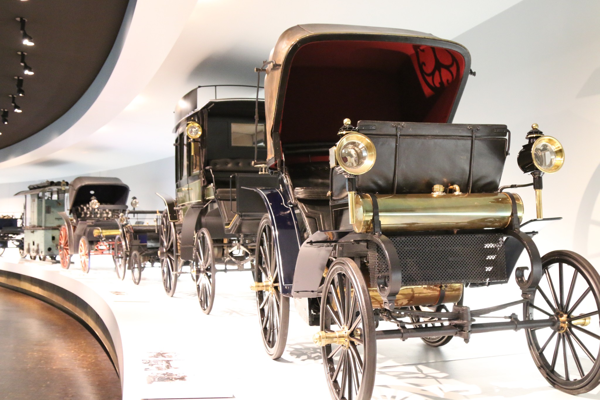 斯图加特人均GDP_德国美女斯图加特(3)