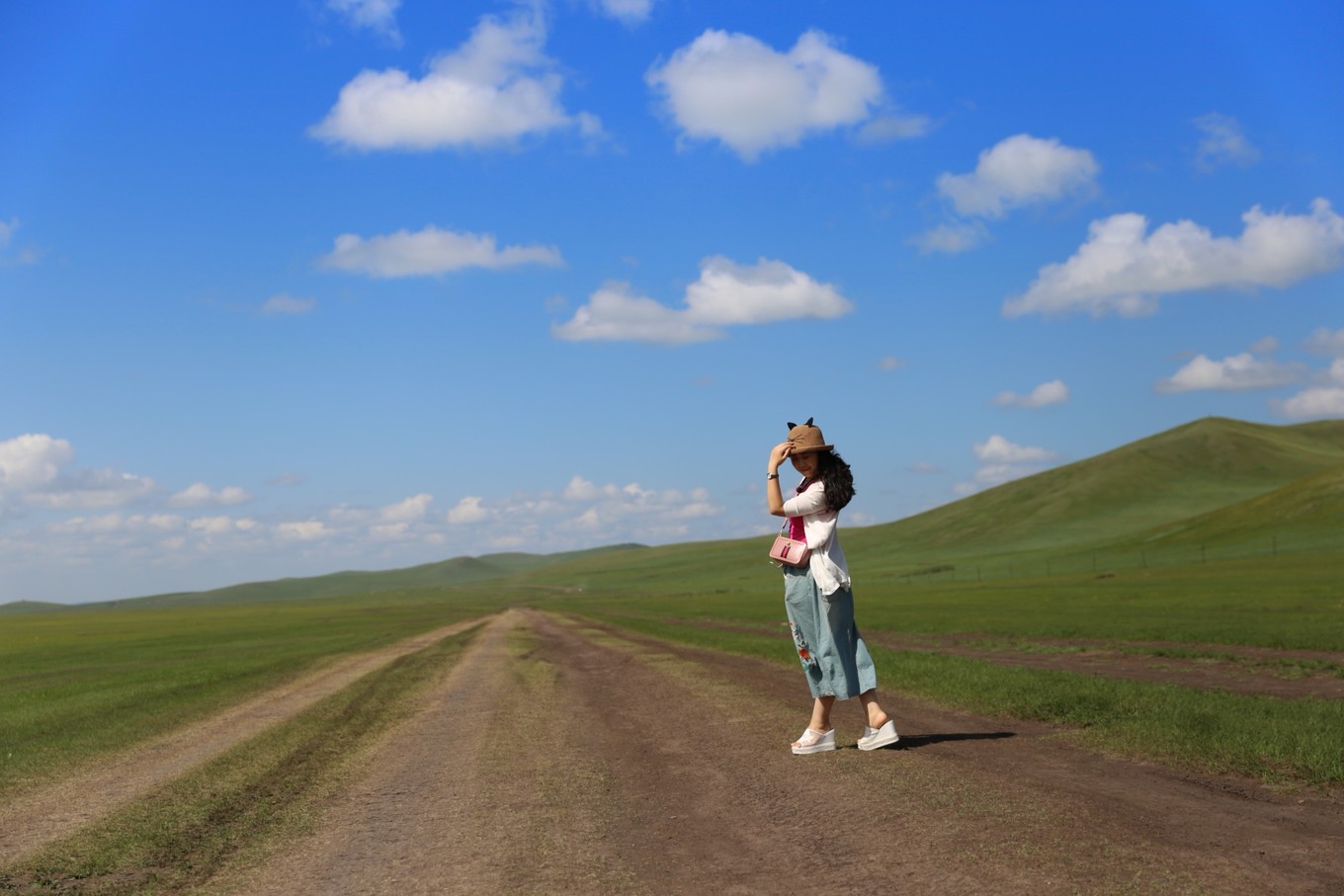 wKgBEFtr7l6AQa9DAAKN5ne7Cb496.jpeg?imageView2%2F2%2Fw%2F600%2Fh%2F600%2Fq%2F90