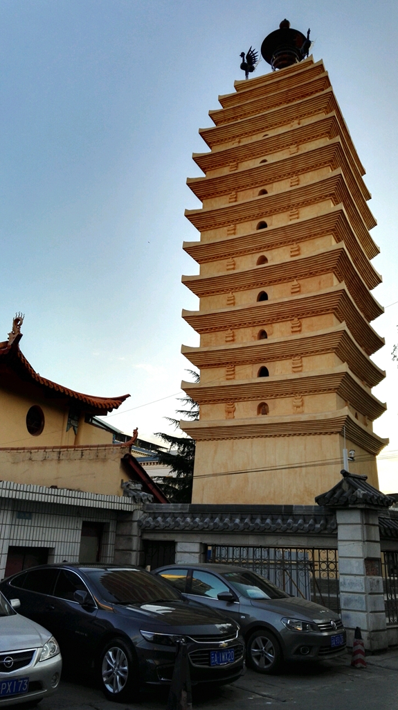 昆明中心——西寺塔 近日楼 东寺塔--昆明游记--马蜂窝