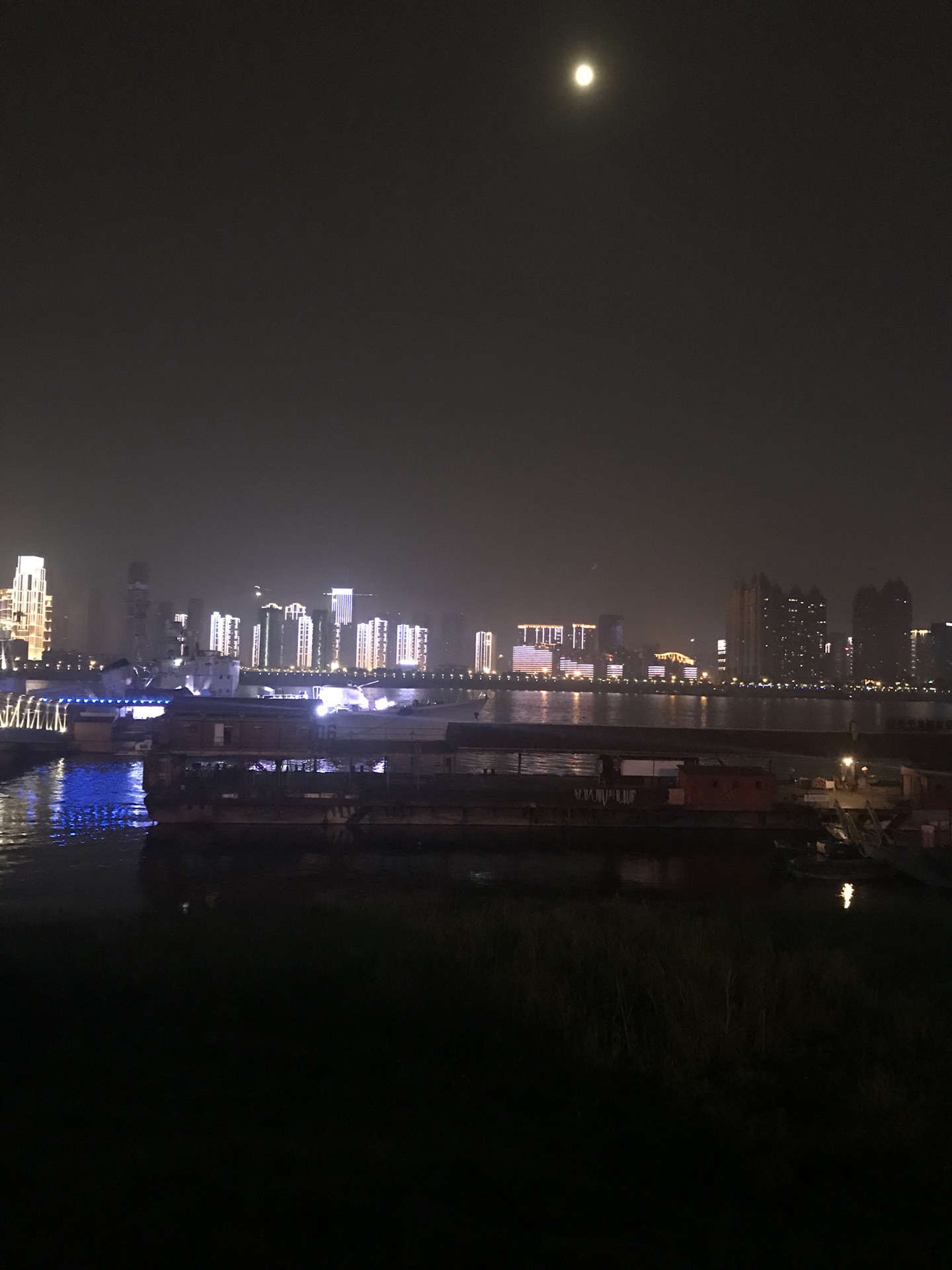 武汉夜景婚纱照_武汉夜景(3)