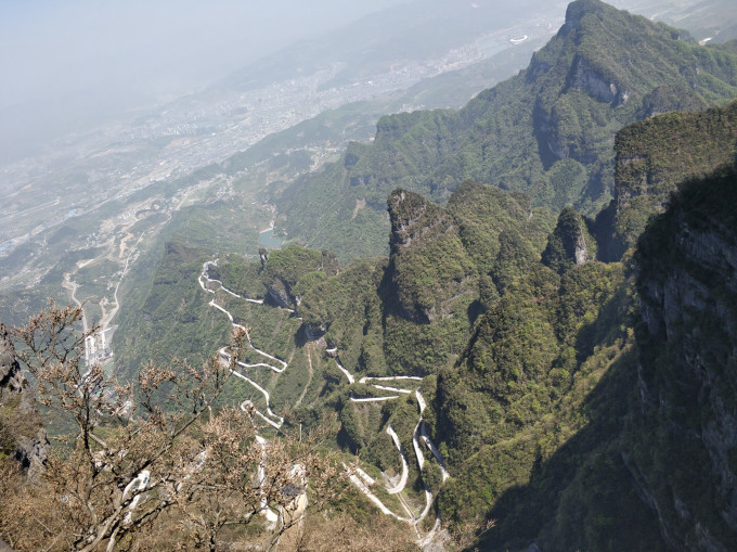 中国山川河流讲解 wKgBEFrehcKACrWMABA5uDO8nTY18.jpeg?imageView2%2F2%2Fw%2F680%2Fq%2F90%7CimageMogr2%2Fstrip%2Fquality%2F90