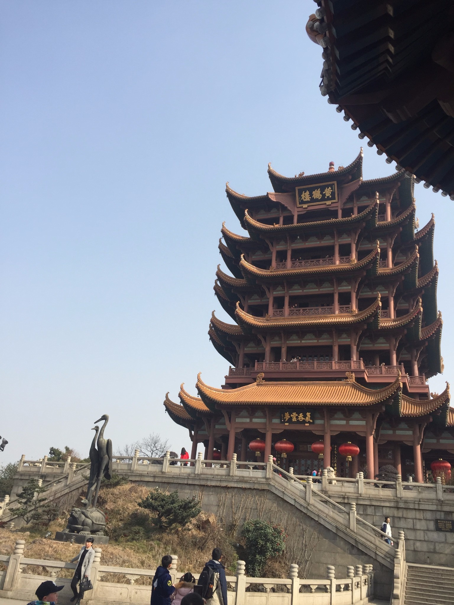 武汉市里旅游景点大全，武汉市区旅游攻略？