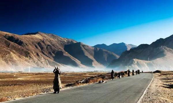 西藏著名景点介绍图片 wKgED1uONASAWwQZAAiwDnC3QNo772.png?imageView2%2F2%2Fw%2F600%2Fh%2F600%2Fq%2F90