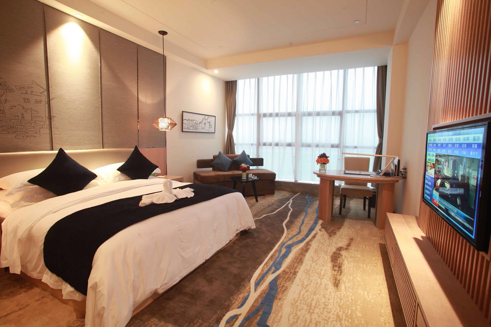 装修是山水简约,清新风格,房间面积较宽敞,干湿分离设计.