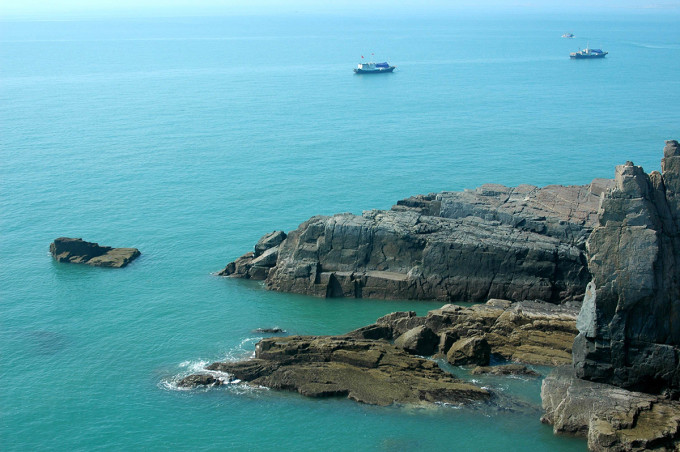 旅游景点推荐福建平潭 wKgED1vOiPKALBvOAA1St2rSd2M47.jpeg?imageView2%2F2%2Fw%2F680%2Fq%2F90