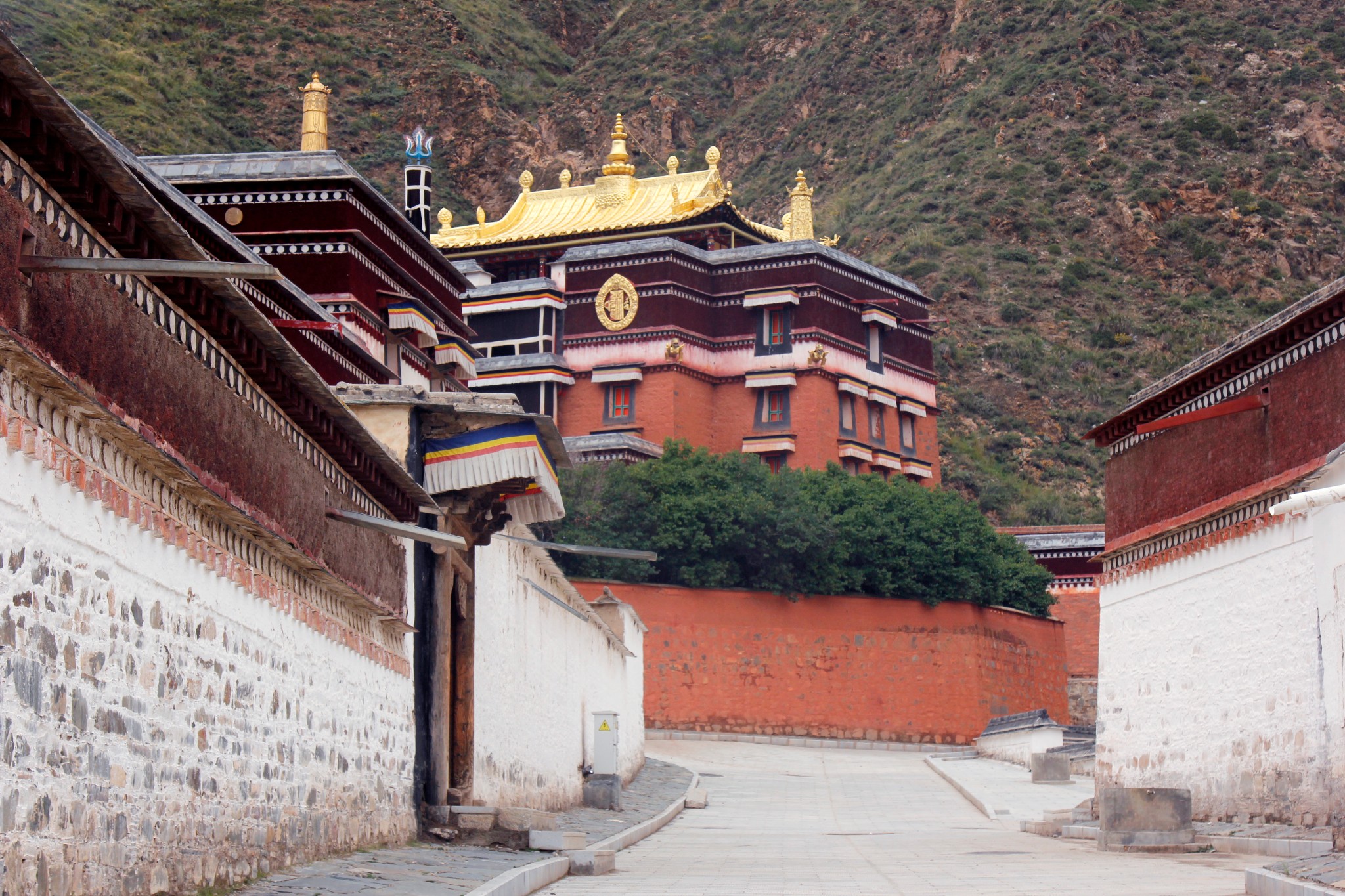 China GanSu Labrang Monastery tours