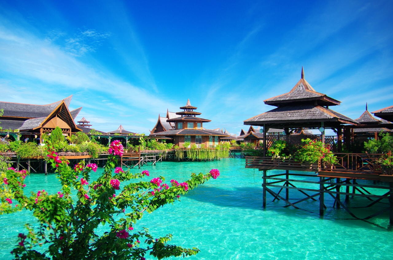 想住仙本那水屋?看完这篇你就明白了