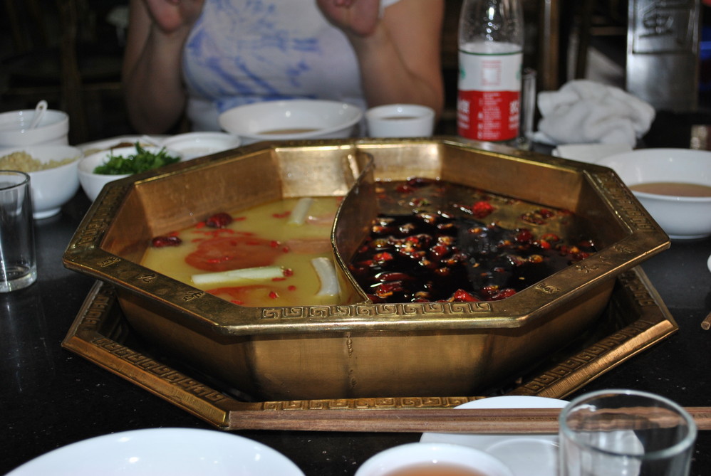 wKgBt09ZzFasaihjAAI7equ4XSE60.jpeg?imageView2%2F2%2Fw%2F600%2Fh%2F600%2Fq%2F90