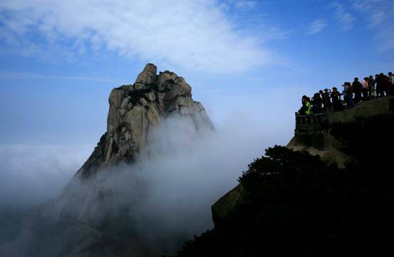 泰山最高峰叫什么 wKgB2lGxny2AL9GGAAEtH5gt2vA11.jpeg?imageView2%2F2%2Fw%2F600%2Fq%2F90%7CimageMogr2%2Fstrip%2Fquality%2F90