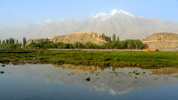 赛里木湖攻略路线图 wKgB3FHNK9aABY5IAAEBLp-C3o453.jpeg?imageView2%2F2%2Fw%2F600%2Fq%2F50