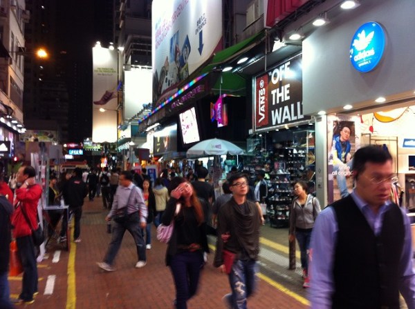 香港有武术馆吗 wKgB3FFvnPOAYc5IAAGkBf4Jfsw79.jpeg?imageView2%2F2%2Fw%2F600%2Fh%2F600%2Fq%2F90