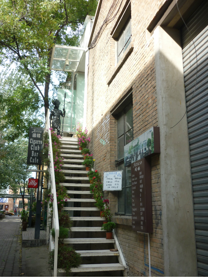 wKgB3FGUny-AHrFcABAroUy4Jm840.jpeg?imageView2%2F2%2Fw%2F600%2Fq%2F90