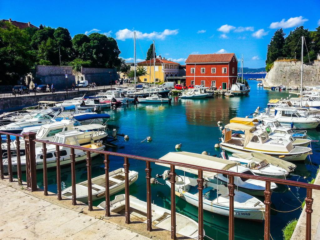 夸特罗坎托尼公寓酒店