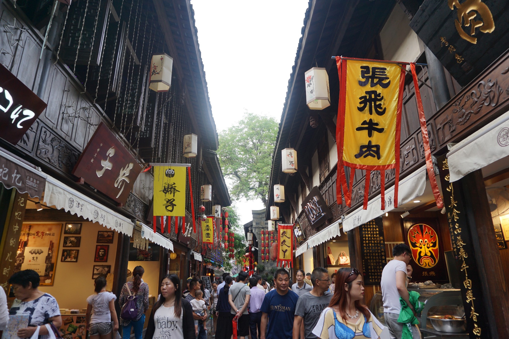 北京外来人口聚集地_市政厅 北京 本地人,外地人(3)