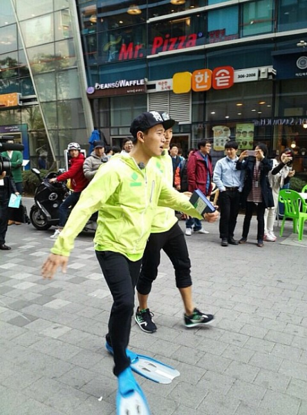 跑男韩国之旅全集 wKgBs1Zo6MSAMfVgAAj_pJHdqW4028.png?imageView2%2F2%2Fw%2F600%2Fh%2F600%2Fq%2F90